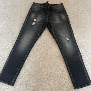 NWOT Black Straight-Leg Distressed Jeans